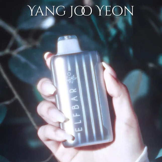 ELFBAR 冰神 银色特别联名版（联名YANG JOO YEON）一次性电子烟